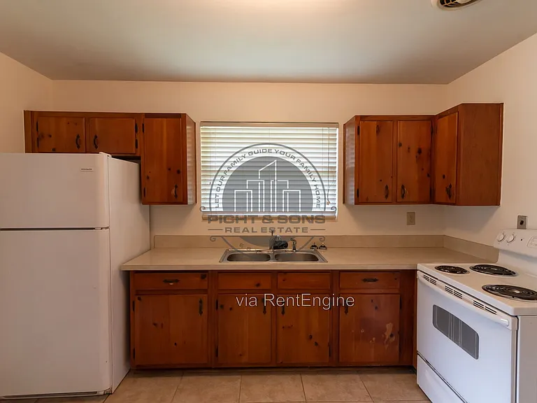 1818 Dawsey St — Photo 4