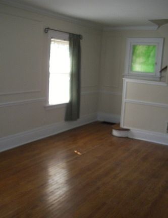 3rd image of 7603 Marion Ct