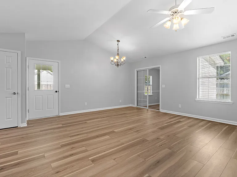 1 Folson Ct — Photo 2