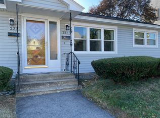 227 4th Ave #227, Lowell, MA 01854