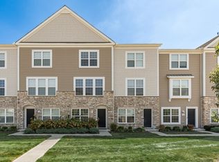456 Autumn Ridge Cir, Pickerington, OH 43147