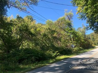 174 Roper Rd, East Flat Rock, NC 28726