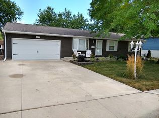 212 S Ridgewood Dr, Chillicothe, IL 61523