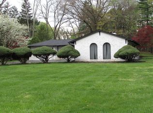 613 Old Farm Rd, Columbus, OH 43213