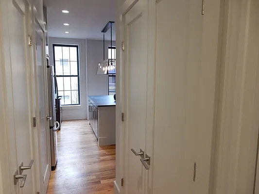 Rented by (Legacy) NY Quality Living Uptown | media 36