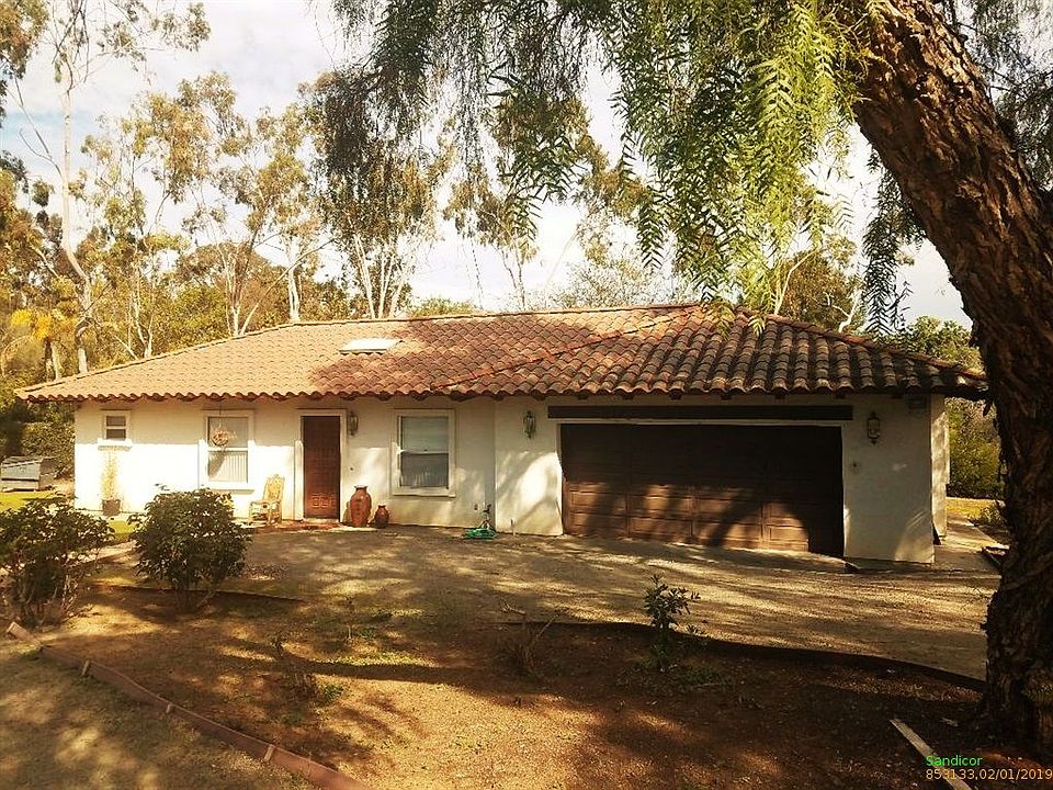 2nd image of 6821 La Valle Plateada