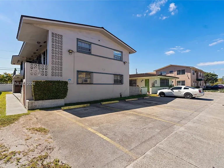 6406 W Flagler St #1 — Photo 6