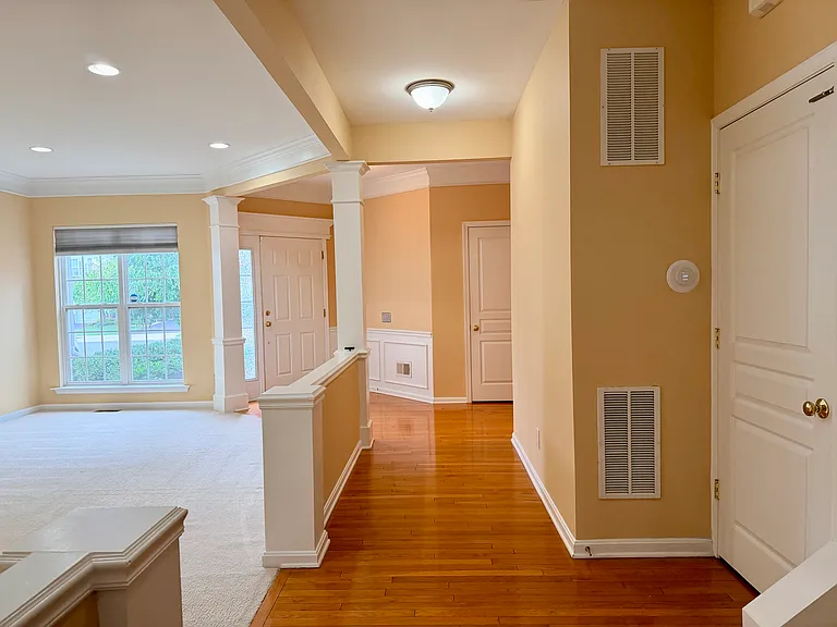 5272 Blue Sky Dr — Photo 3