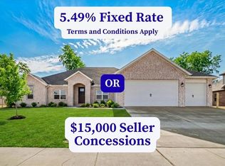 1311 Greyback Ln, Centerton, AR 72719