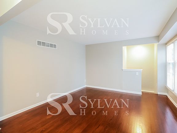 2nd image of 15609 E 43rd Ter S