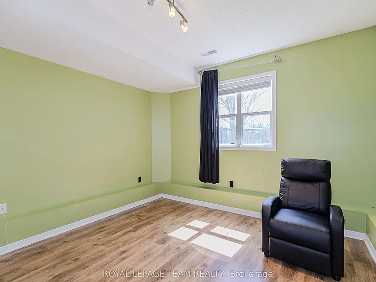 1566 Lisbon St #B — Photo 14