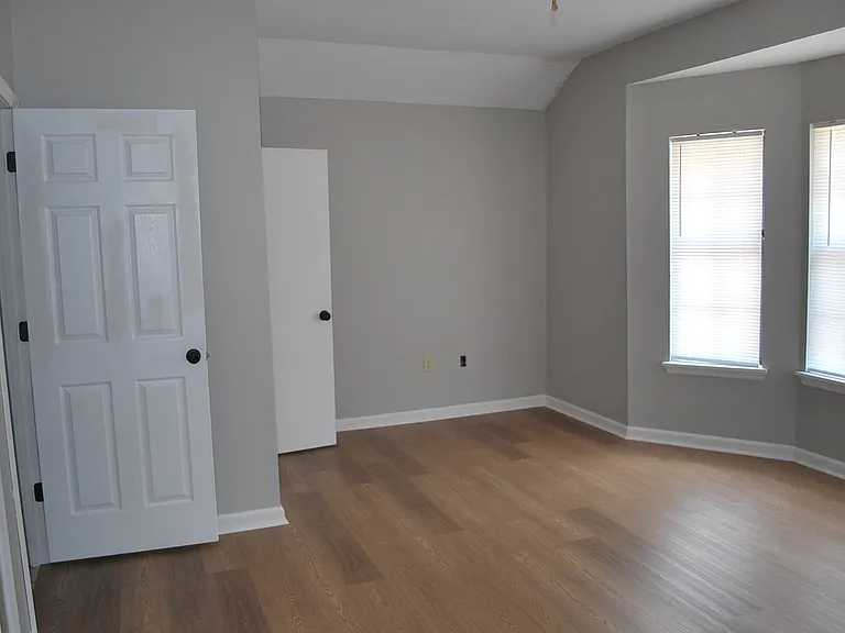 2643 Corning St — Photo 18