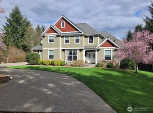 12120 Windtree Ln SE, Rainier, WA