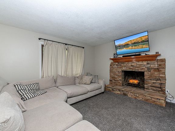 4th image of 128 Wildwood Hills Dr