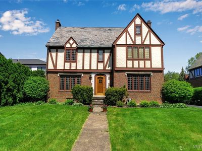 91 Nottingham Ter, Buffalo, NY, 14216