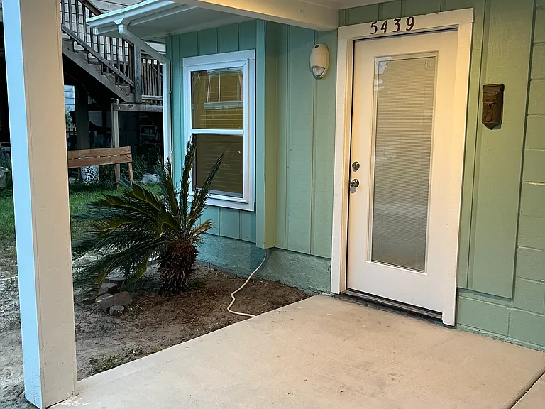 5439 Ornacor Ave — Photo 7