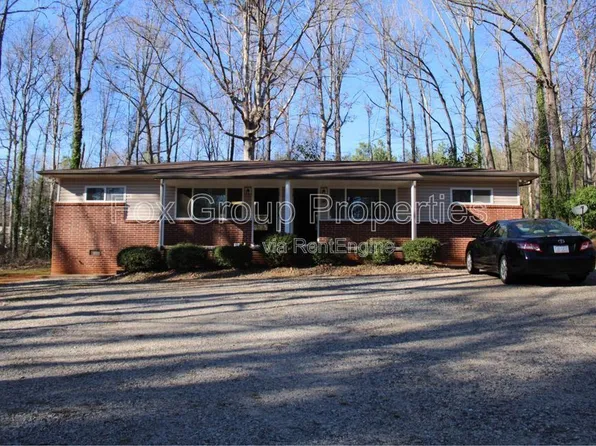405 E J St, Newton, NC 28658