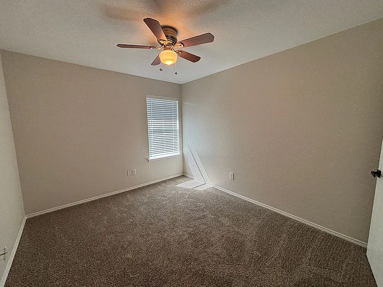2748 Wakecrest Dr — Photo 27