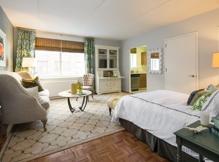 511 W 44th St APT 4J, New York, NY 10036