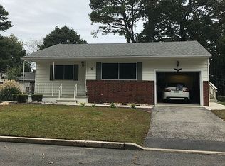 16 Wyoming Ave, Whiting, NJ 08759