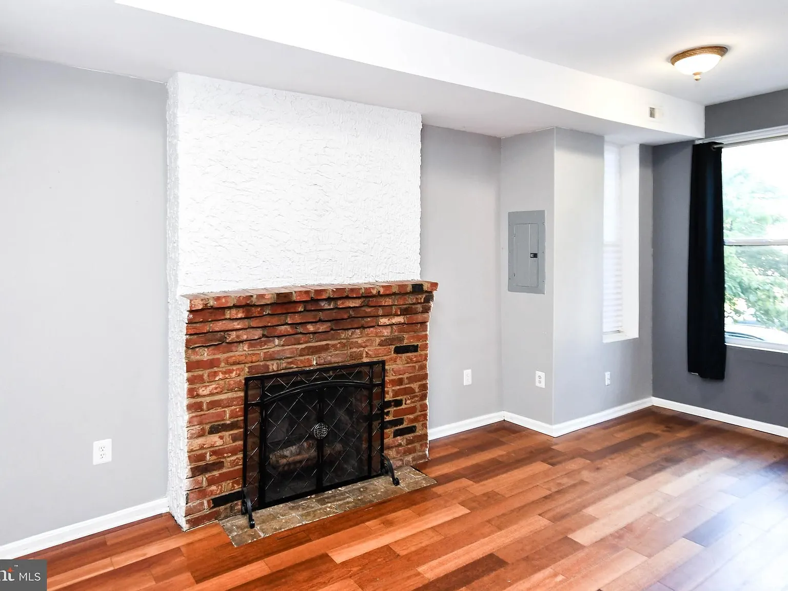 1 bed, 1813 sqft, $3,100 — Photo 4