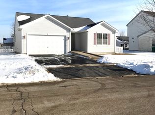 302 Preserve Dr, Genoa, IL 60135