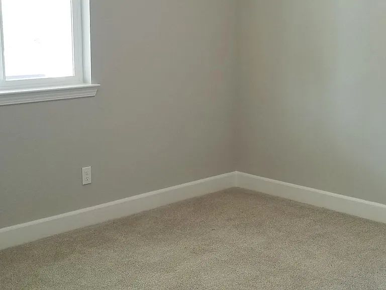 1901 Brogan Dr — Photo 10