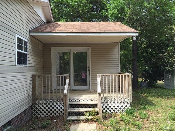 4th image of 108 NE Middleton Avenue