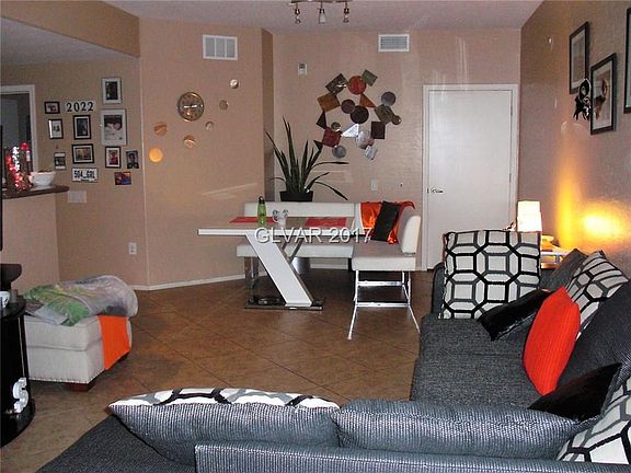 5th image of 6725 Abruzzi Dr Unit 101