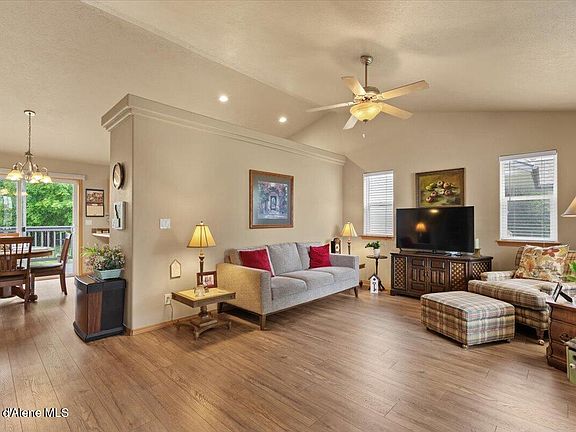 3rd image of 3660 W Manning Loop
