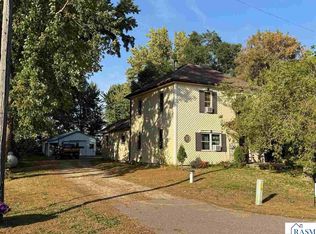 48330 206th St, Lake Crystal, MN 56055