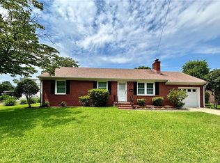 1813 Lake View Dr, Hampton, VA 23666
