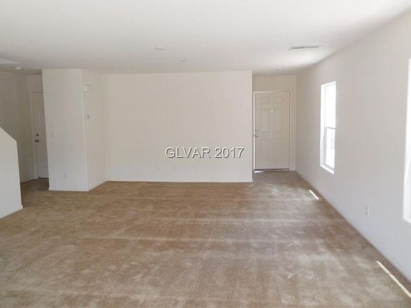 2nd image of 919 Harbor Ave #0