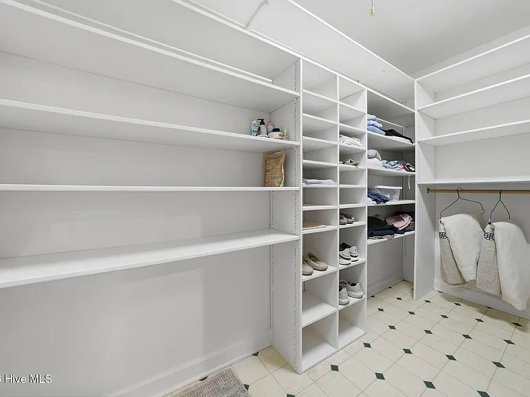 6253 Cattail Ct — Photo 43