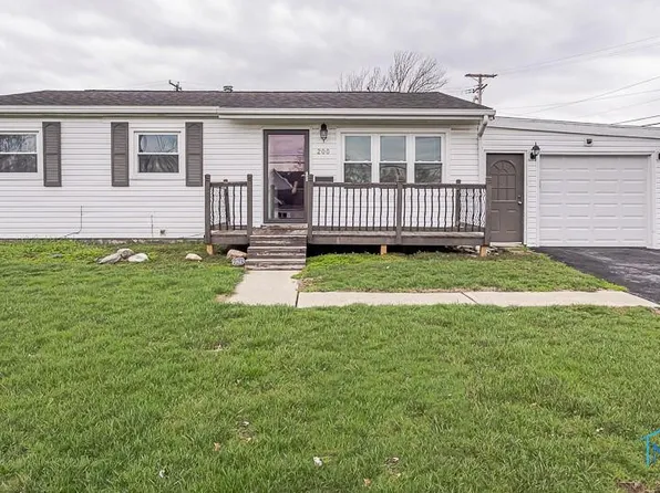 200 Ellis Ave, Findlay, OH 45840