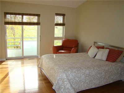 350 Vaucluse Ave, Middletown, RI, 02842