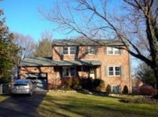 606 Fillmore St, Herndon, VA 20170