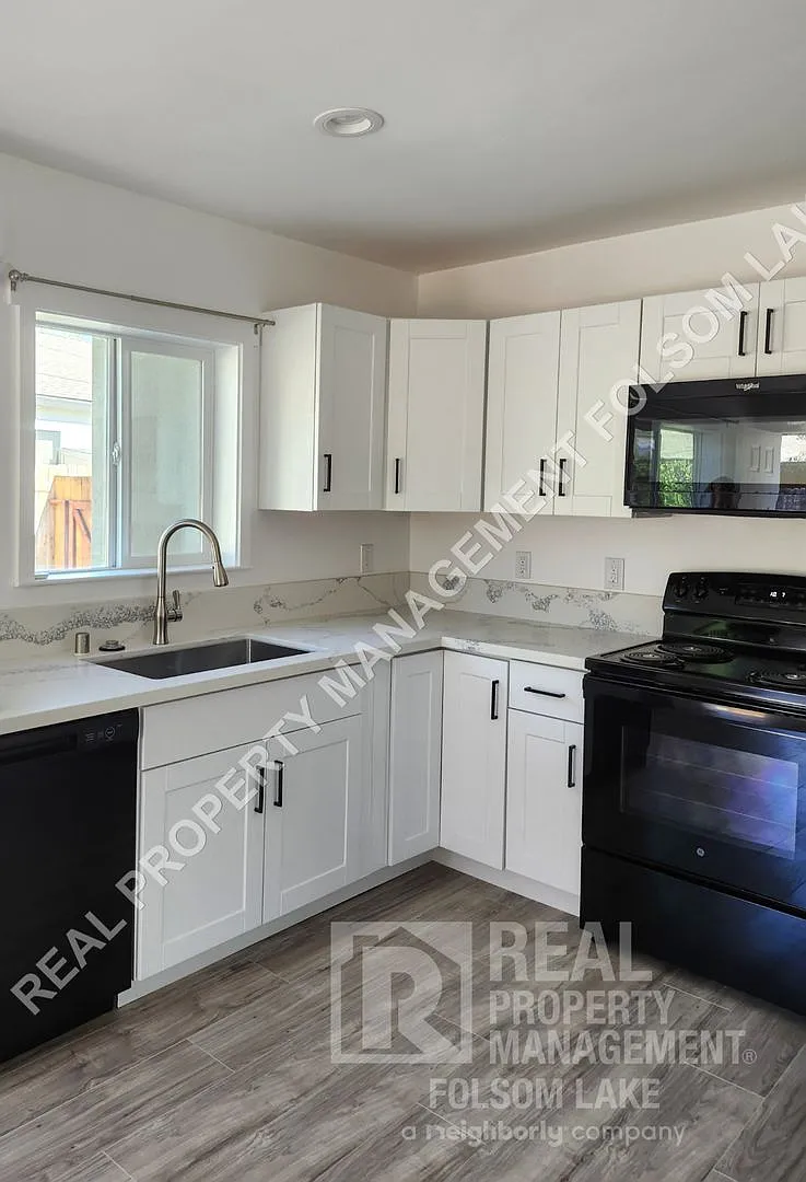 Newer 1 Bedroom 1 Bath Home near Historic Folsom — Photo 4