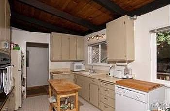 4th image of 1207 Lattie Ln