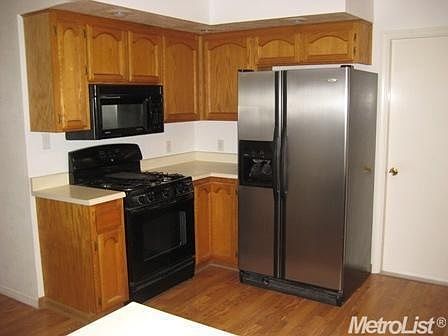4th image of 3305 Northrop Ave