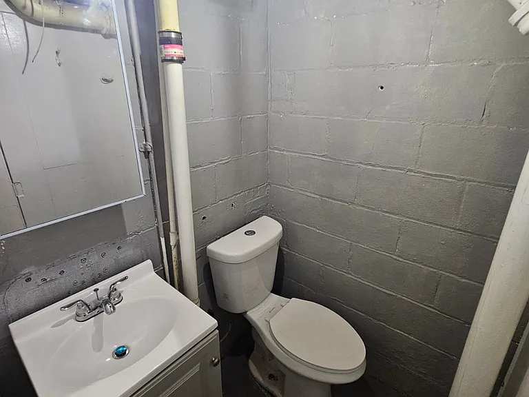 21400 Goller Ave — Photo 27