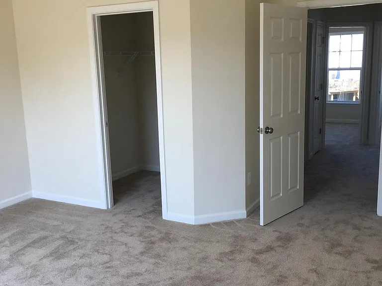 202 Apsley Ter — Photo 12