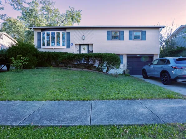 5917 Edward Dr, Oak Forest, IL 60452