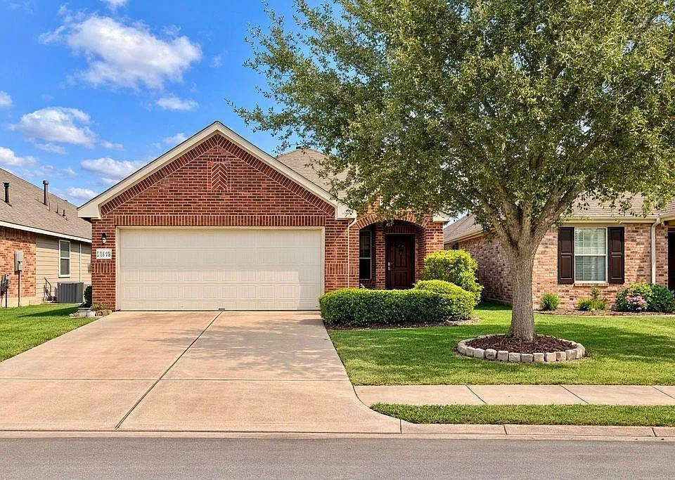3670 Sumner Lodge Dr
