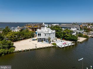 8201 Bay Ter, Harvey Cedars, NJ 08008