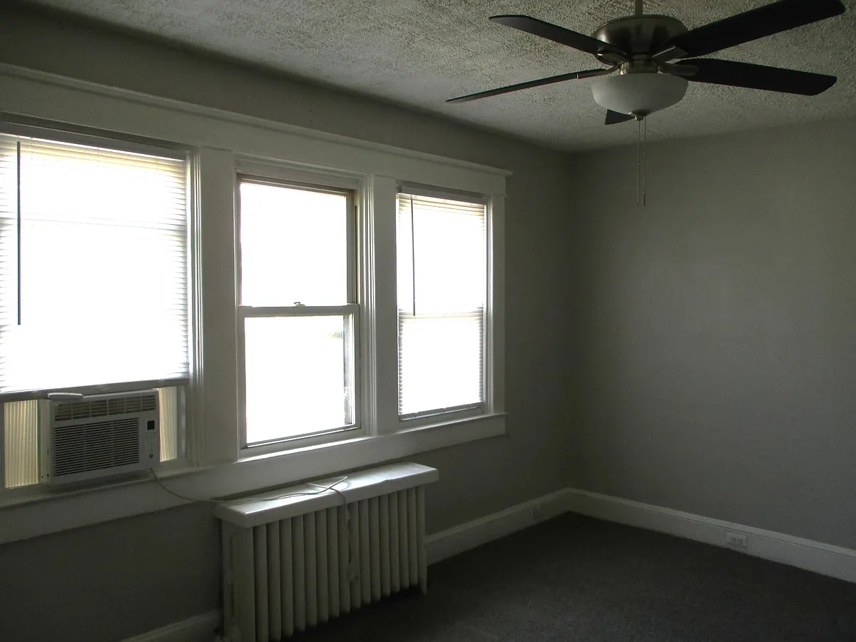 Building Photo - 2803 Bayonne Ave #2