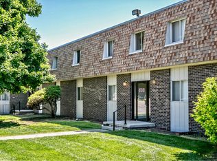 Chateau Bellevue, Bellevue, NE 68005