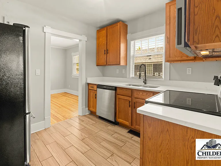 202 N Hooker St — Photo 11