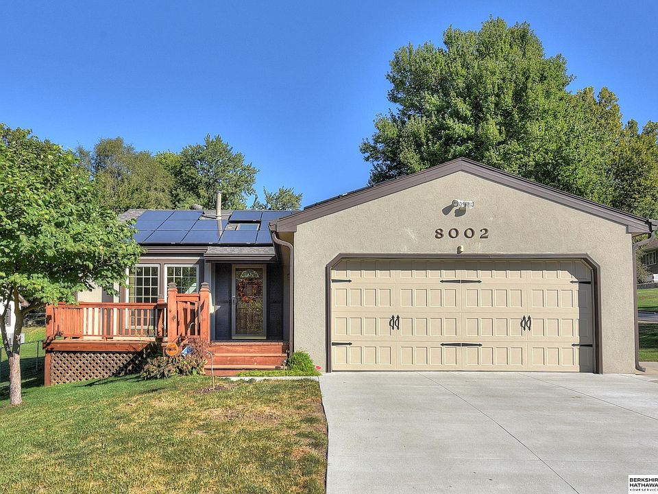 1st image of 8002 Arlington Dr