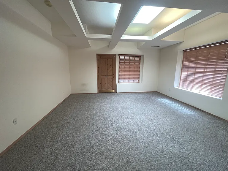 1709 Girard Blvd NE #1 — Photo 17